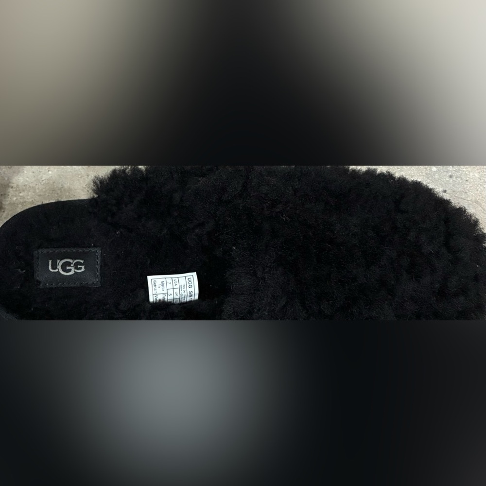 New Womens UGG “Maxi Curl” Wool Slip On Slides Shoes, sz 7 - Picture 3 of 4